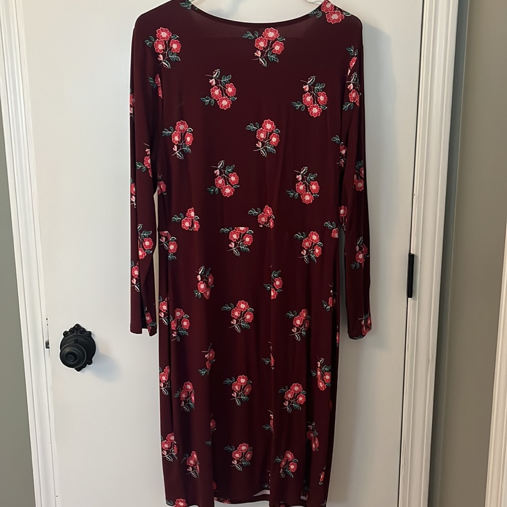 Floral Twist Front dress - Picture 3 of 5
